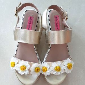 Women's Sandals